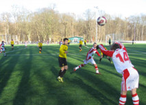 U13 unterliegt dem Ligaprimus mit 0:2