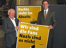 Rechts steht im Abseits