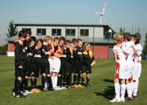 U10 erfreut mit Spaßfußball beim Revier Cup