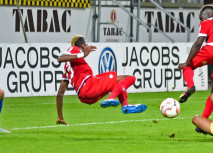 Flutlichtduell im Sportpark Nord