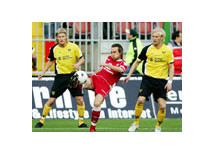 Schwache Alemannia bei 1:2 in Lautern