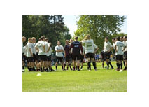 Rund 800 Fans beim ersten Training