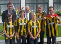 Trikots und Freikarten für Eschweiler Kinder