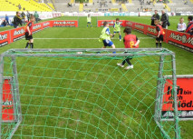 Real Football Boys siegen beim Media Markt Schulturnier